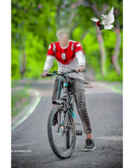 Cycle Cb natural Background face cut